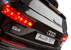 Samochód akumulatorowy dla dzieci AUDI Q7 marki Toyz